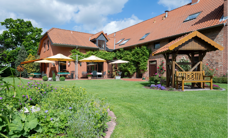 Garden and terrace of the Landhotel Behre